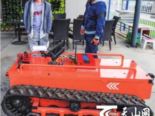 中国机器人，开启沙漠治理新篇章