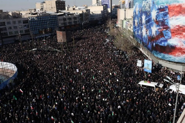 伊朗三城共祭，为哈梅内伊的告别仪式
